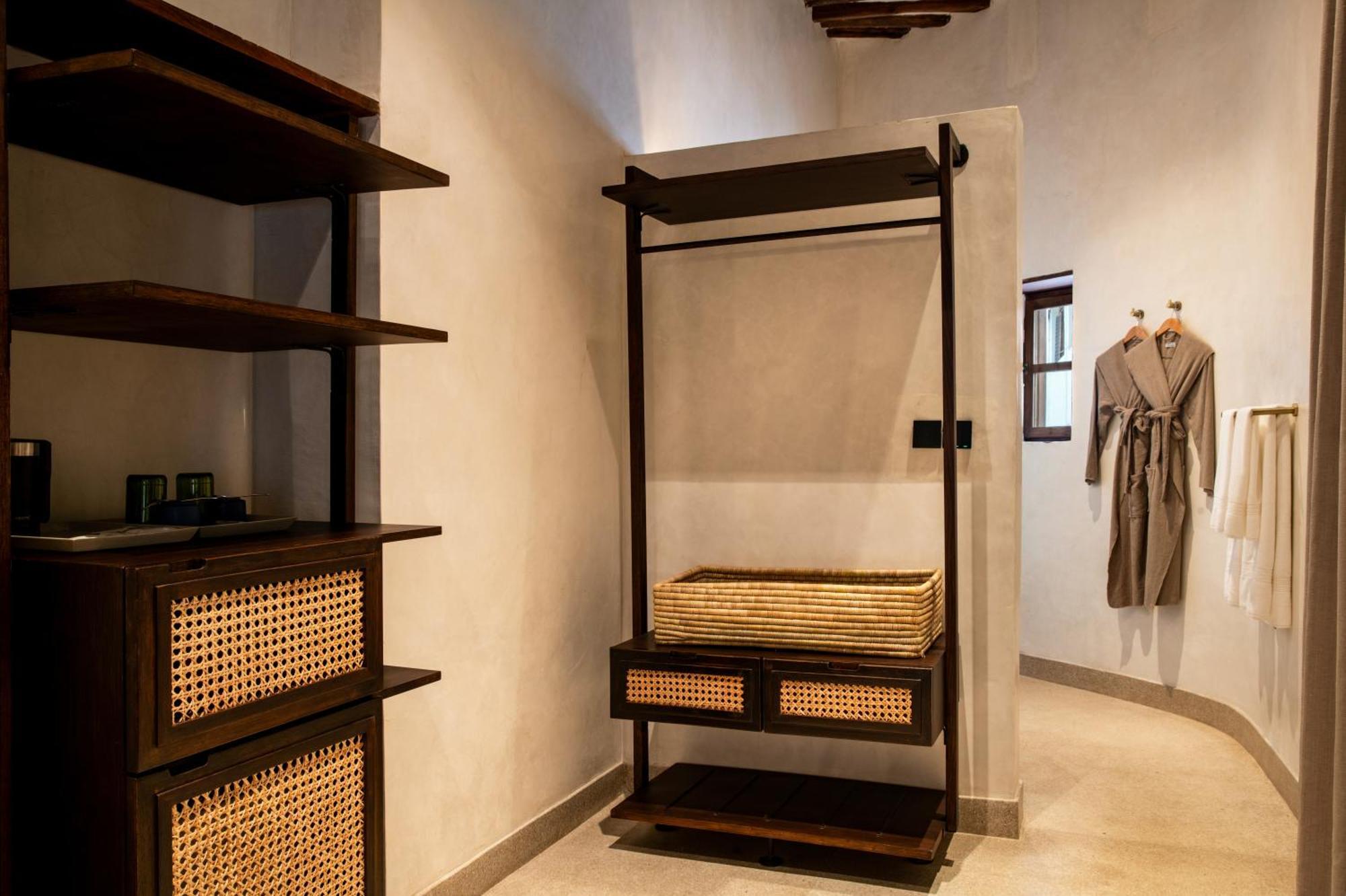 The Neela Boutique Hotel Stone Town ザンジバルシティ エクステリア 写真