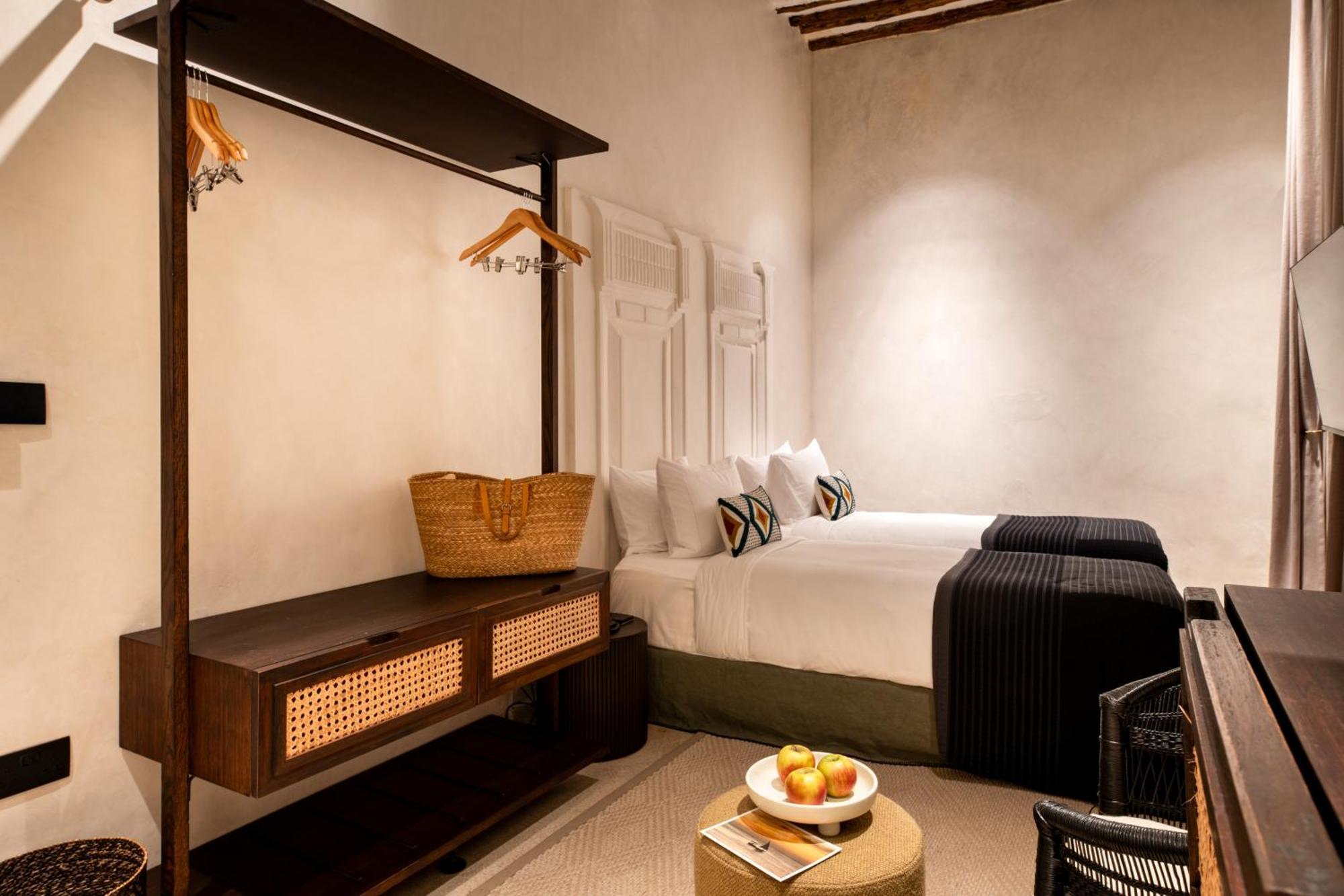 The Neela Boutique Hotel Stone Town ザンジバルシティ エクステリア 写真