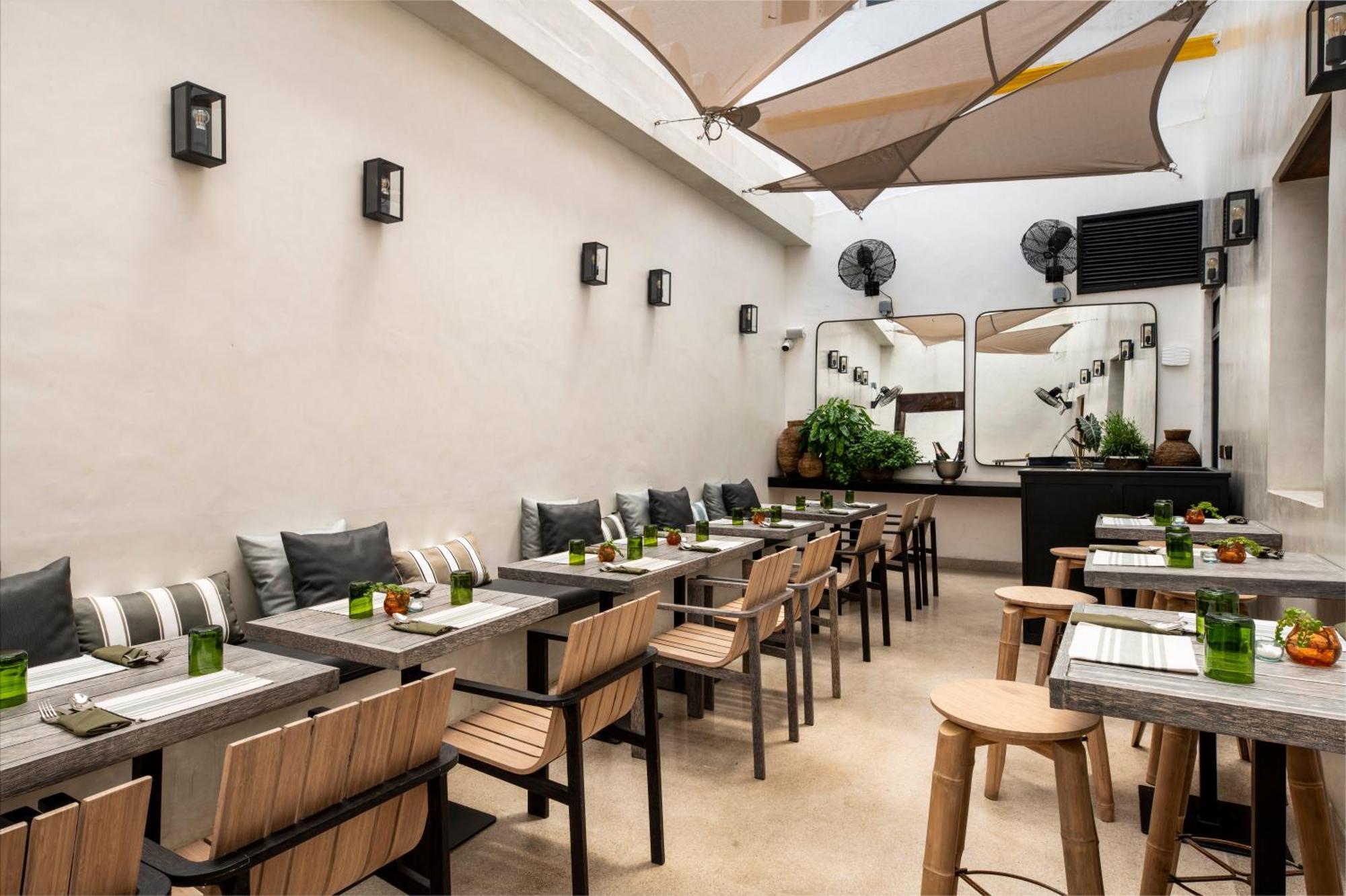 The Neela Boutique Hotel Stone Town ザンジバルシティ エクステリア 写真
