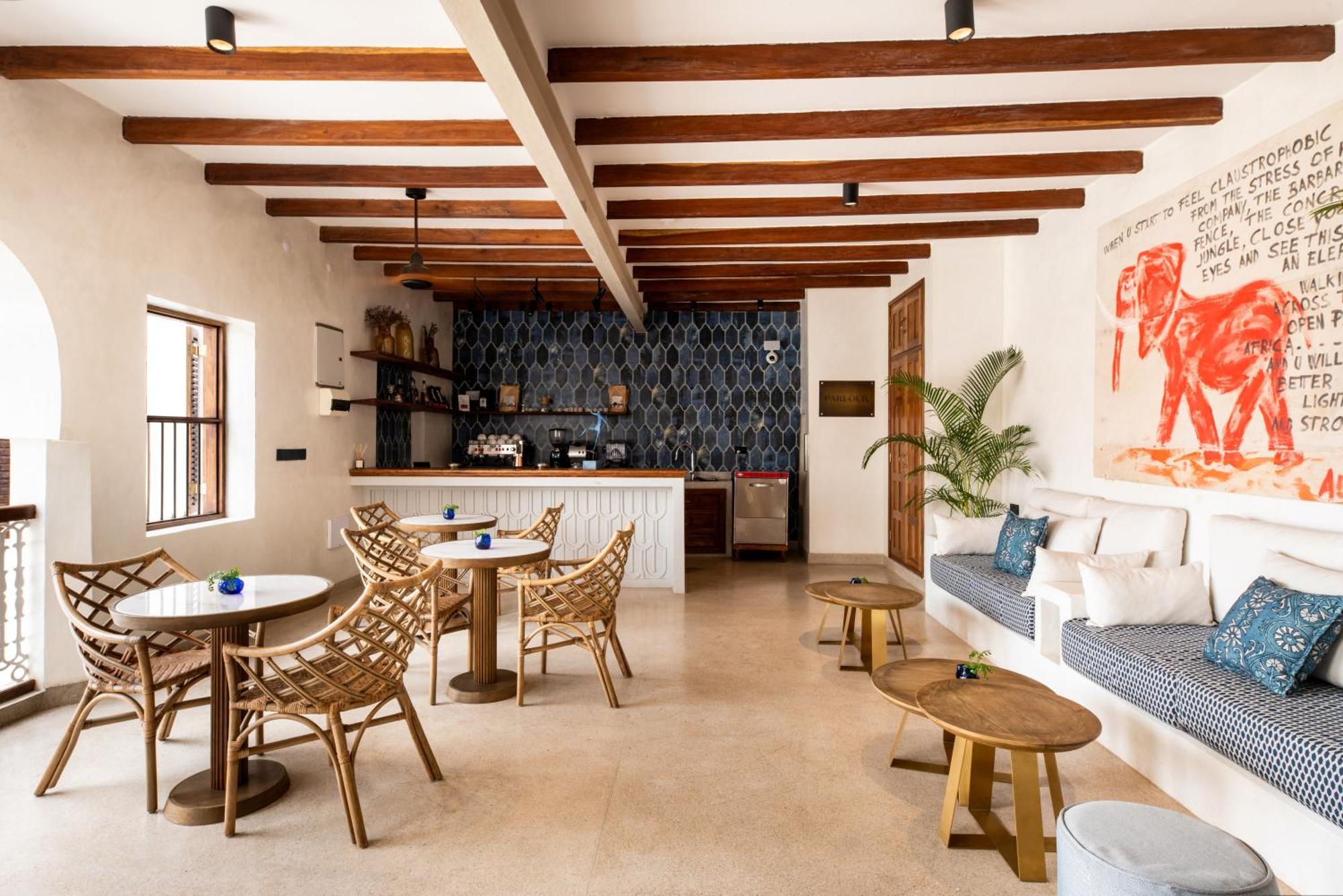 The Neela Boutique Hotel Stone Town ザンジバルシティ エクステリア 写真